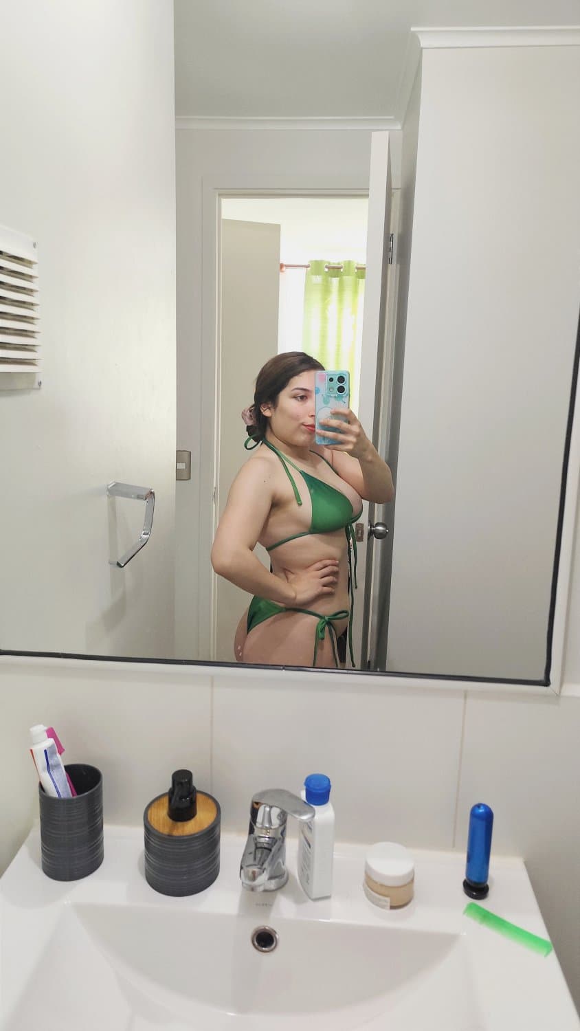 available to chat go dm, activa en el chat