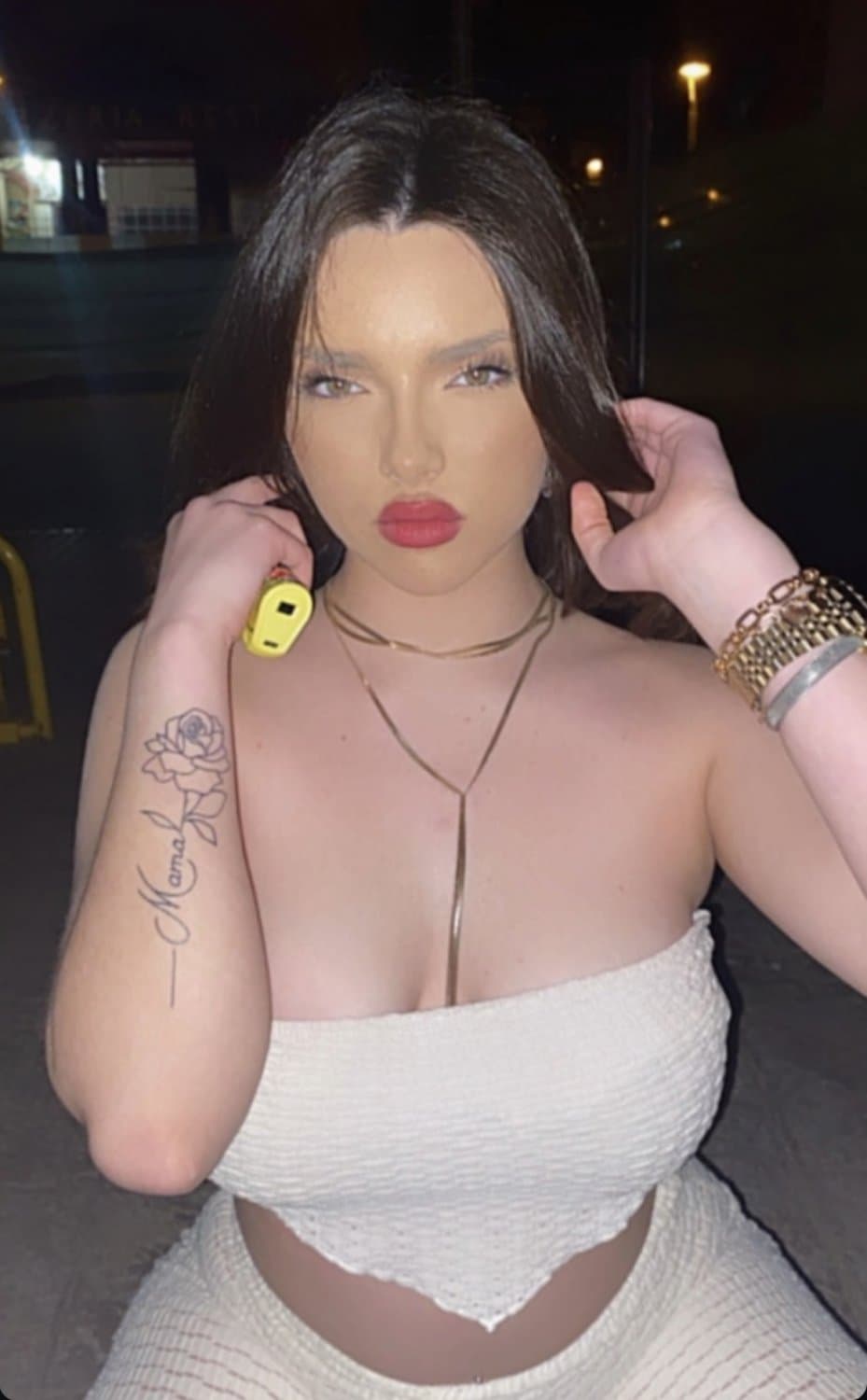 Silvia la jovencita calientapollas de Salou