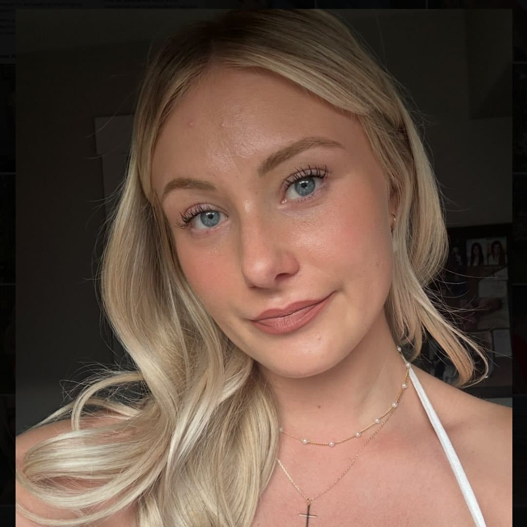 Edmonton - Mercedes, mini-thick, with heavy chest, and nice bubble butt.