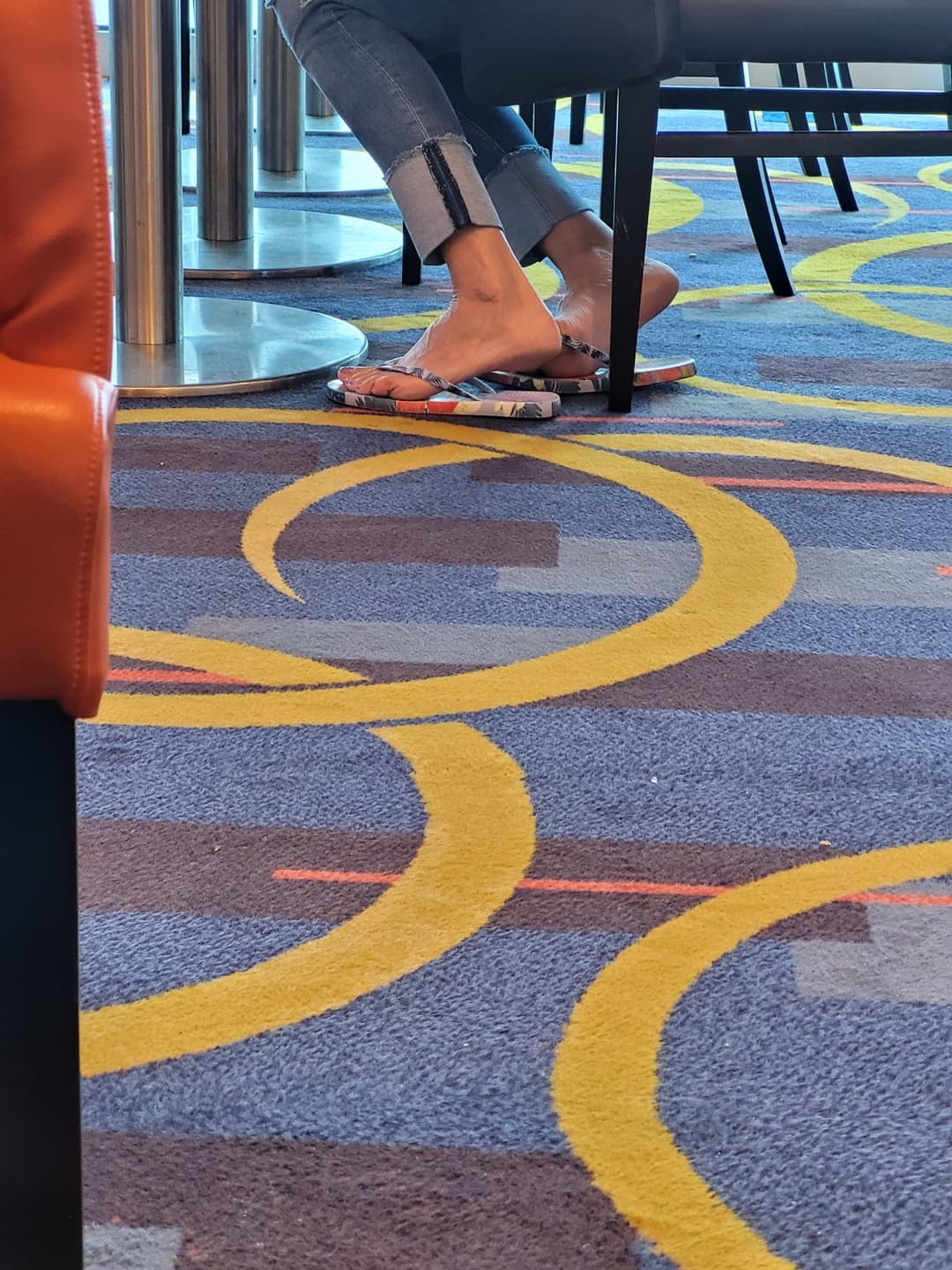 White milf feet on the cruise