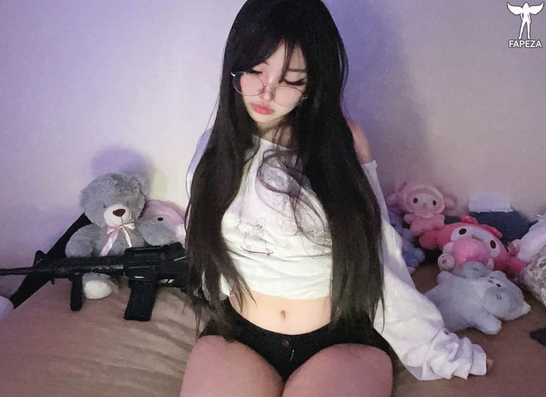 Asian Twitch streamer 6