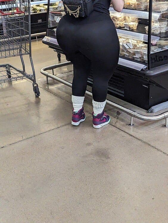 PπWG-BUBBLE-BUTT!HUGETITS°