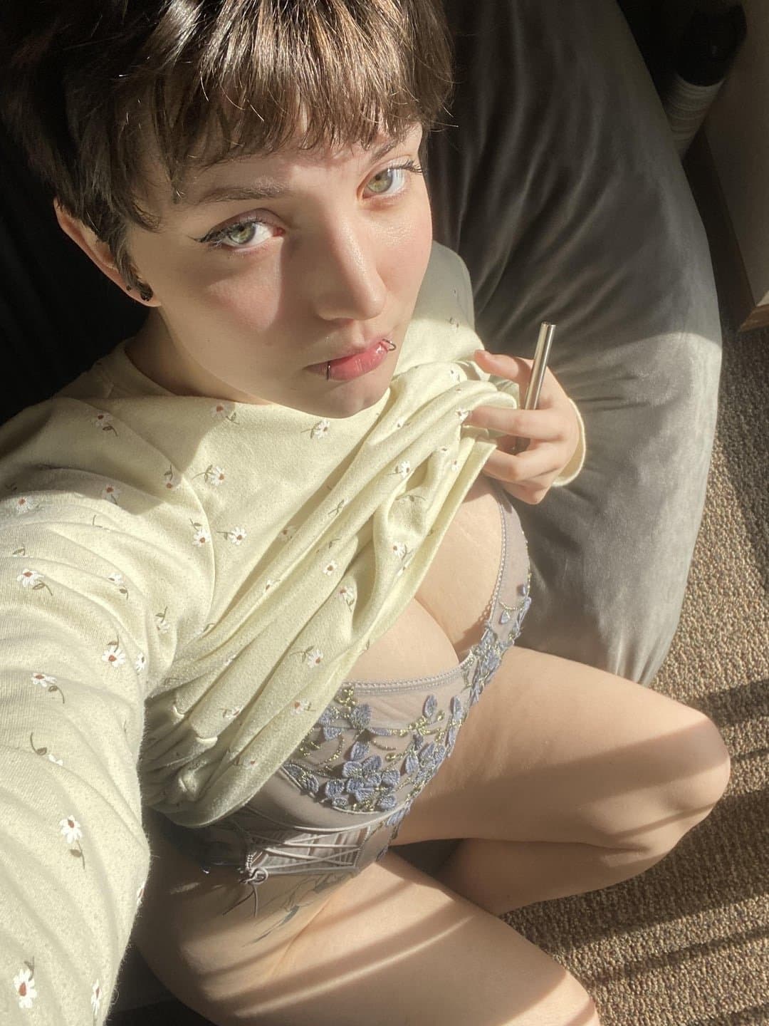 White Pawg short hair Tomboy Dyke Saturnine.