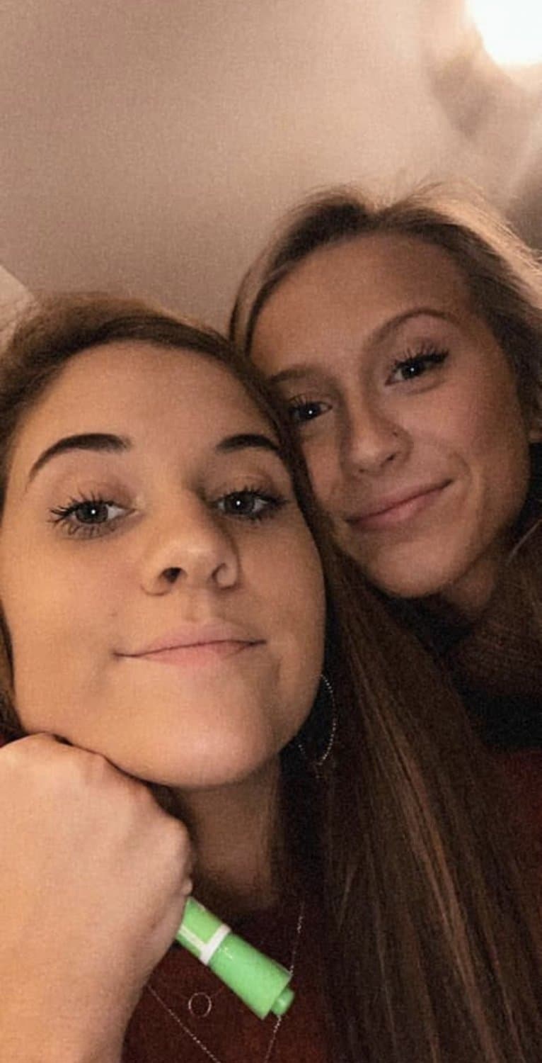 White bop with a nose built for sniffing stinky thug ass