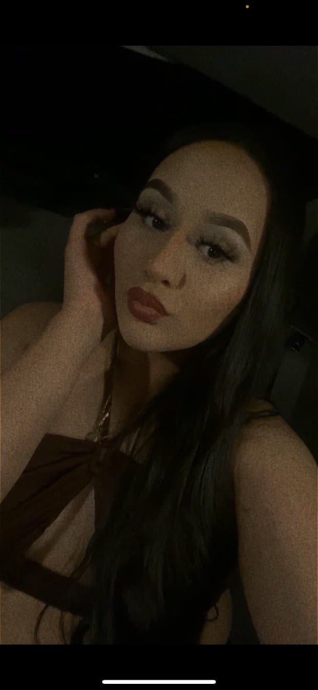 (Not nude) Anyone know this Las Vegas thot?