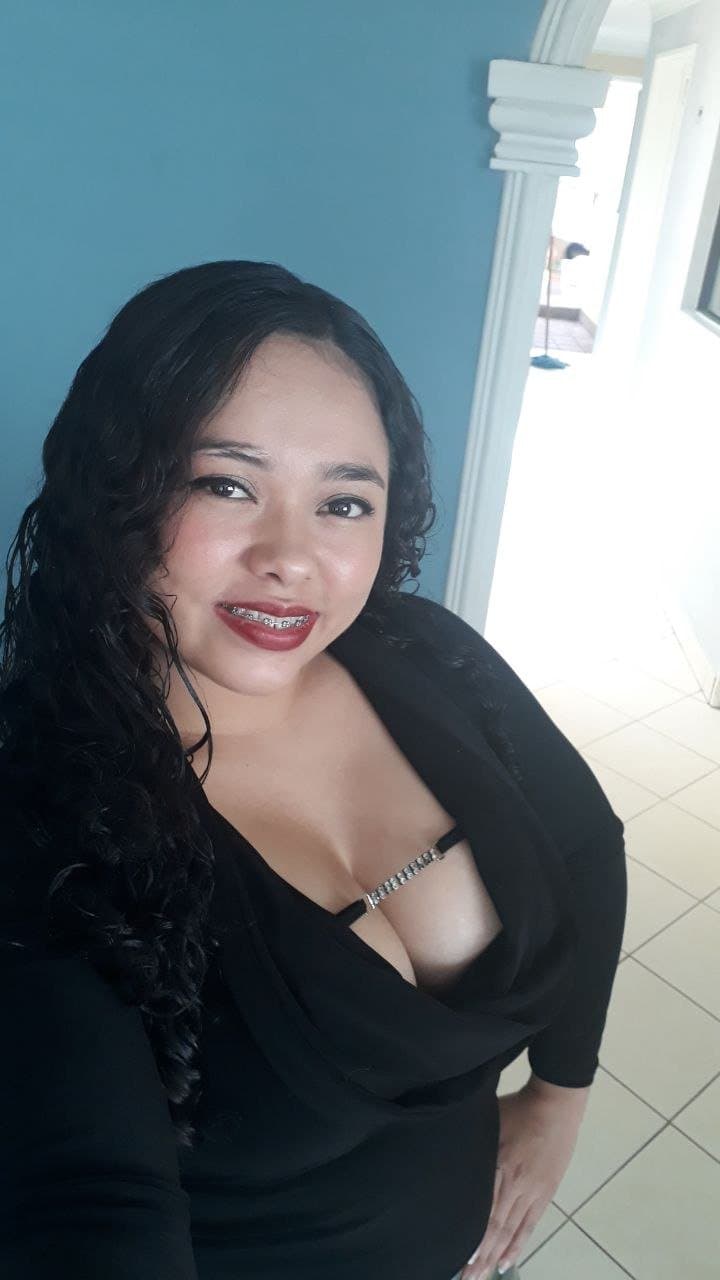 Mónica gallo putica de Medellín