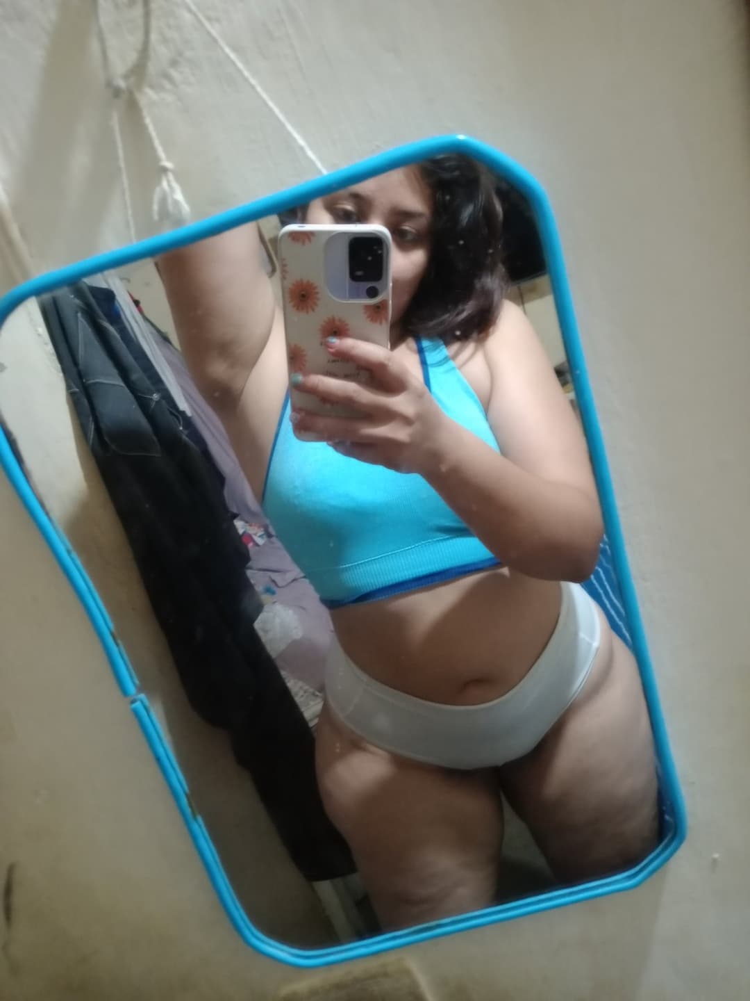 Rica panocha bien apretadita de almita ?