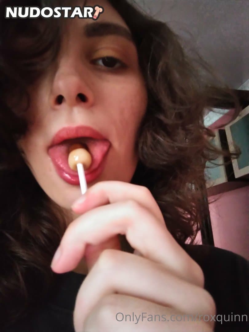 Click to view full size weeb otaku queenroxy