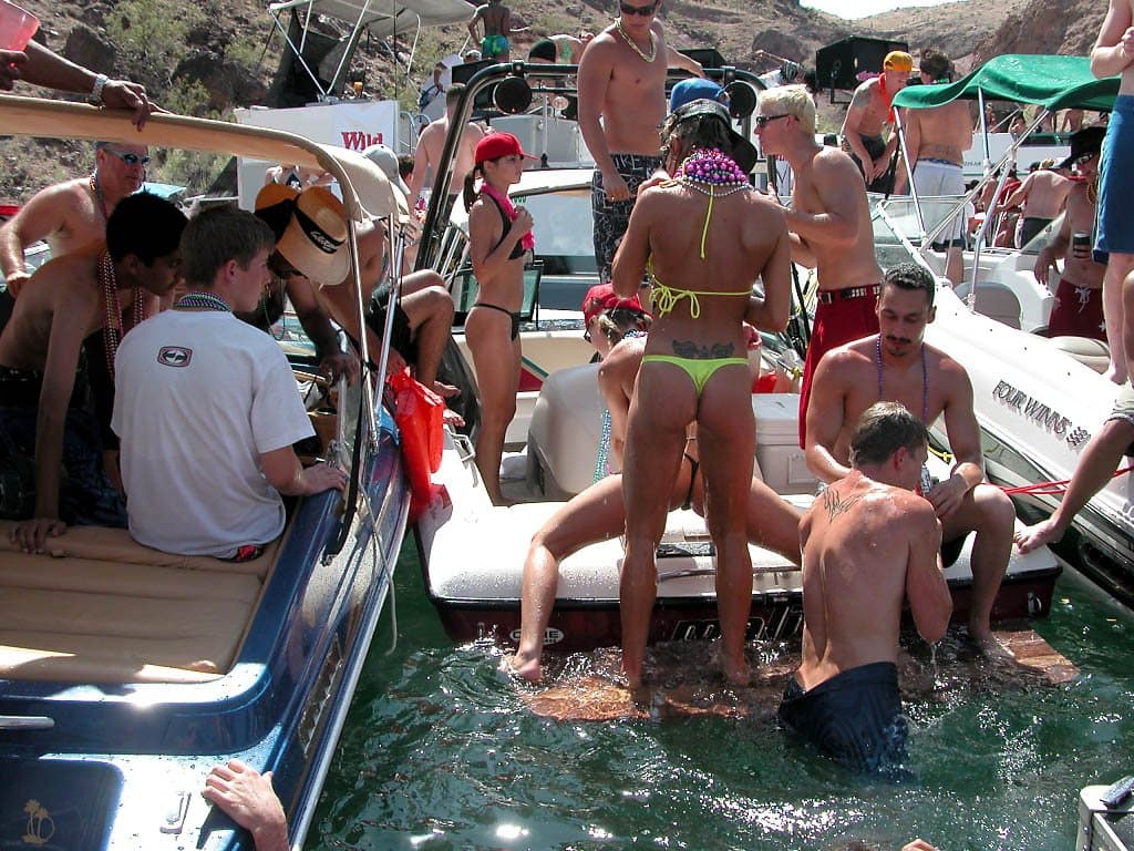 Unknown Hottie, Lake Havasu Memorial Day Weekend 2003 Pt. 1