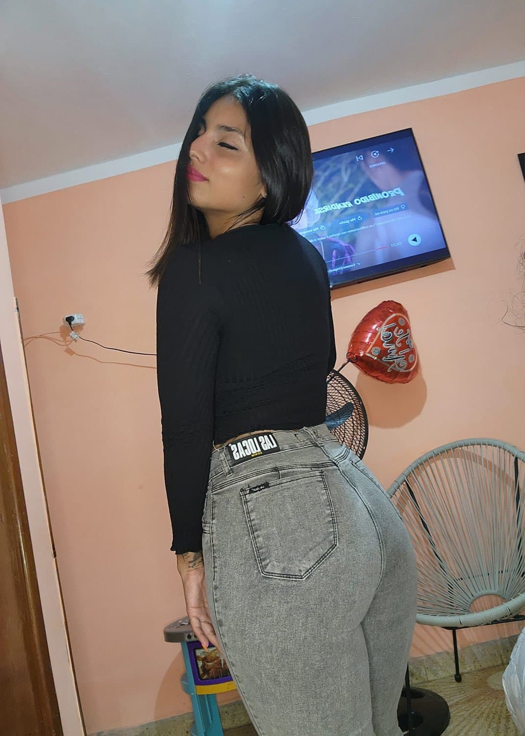 Culona Argentina/Big Thick Ass Argentina -- (NoNude/Soft)