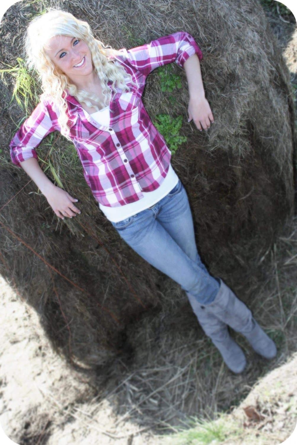 Anissa 18yo. Comment, repost, or message me.