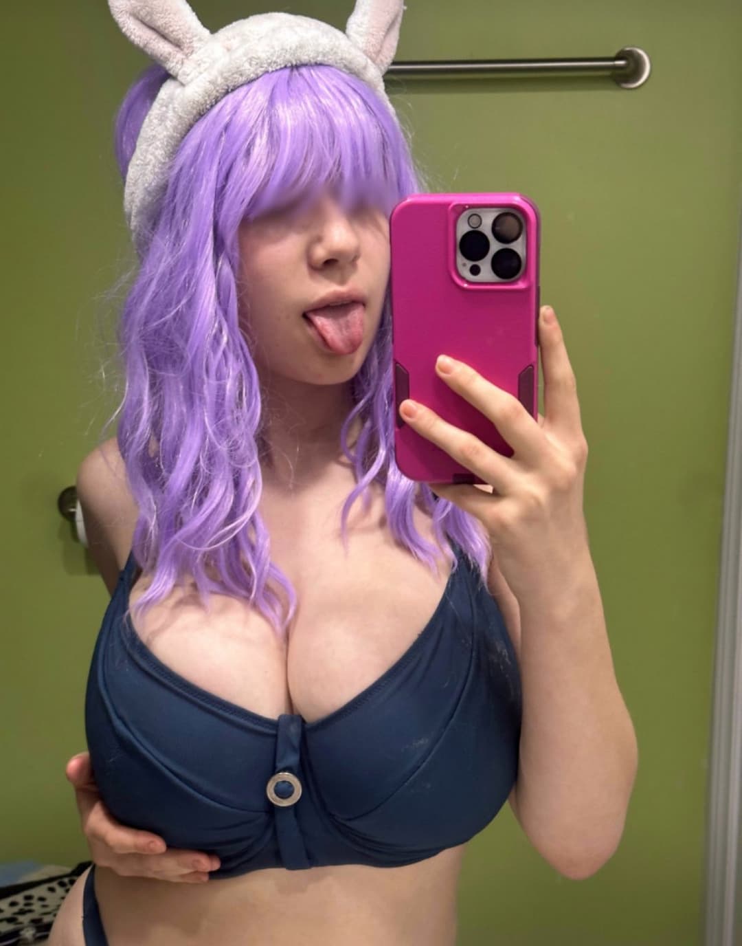 Uwucaptain666 pics that make ur dong explode (2)