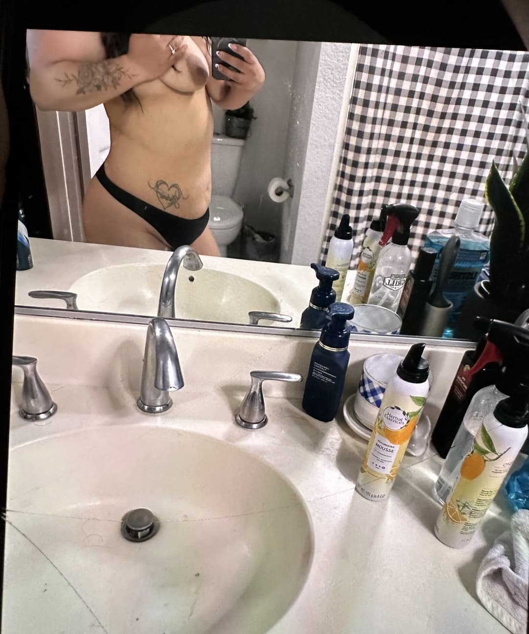 Click to view full size Floppy tits