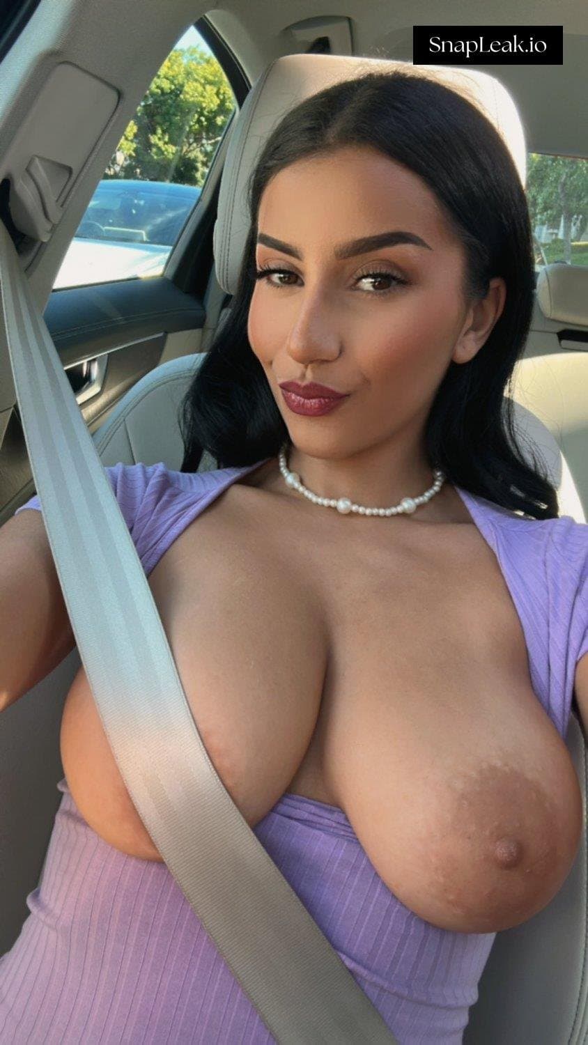 Sexy Arab Instagram Girl Hot Boobs