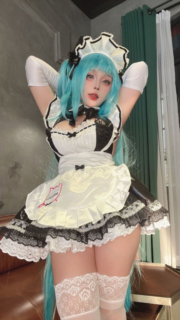 Sayo Momo Nikke Cosplay