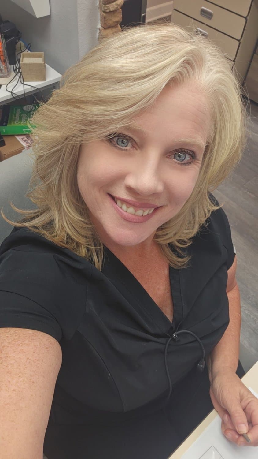 Meet Me At My My Office After Work For Topless Pictures - Big Boobs Blonde , Arizona free Use