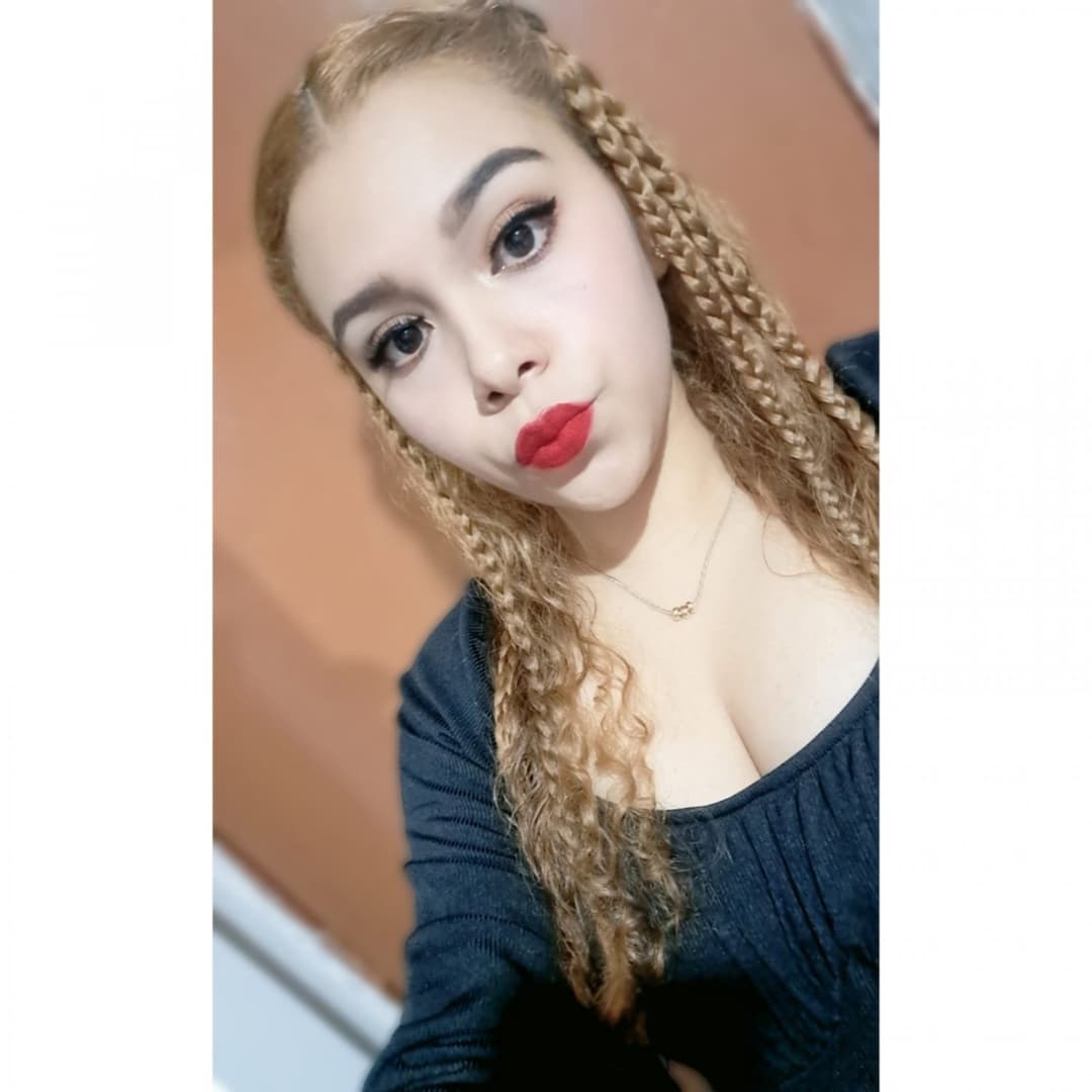 Mi contenedor personal en ella me corría dentro de su vagina 6 o 7 veces diarias ??? no puedudías