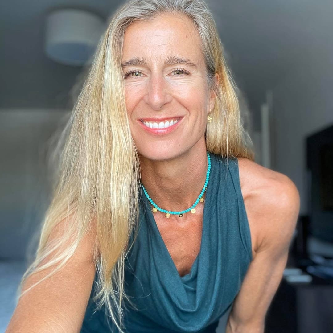 New York Jewish MILF Loves BBC