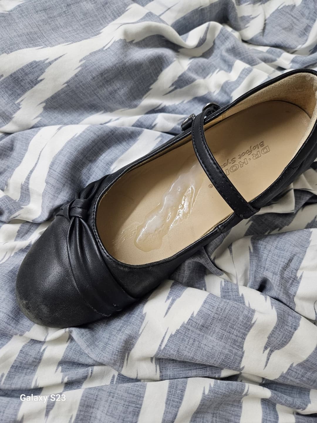 Asian feet / shoes & cum