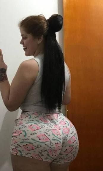 Dora Mendez más conocida como la peks4 ???