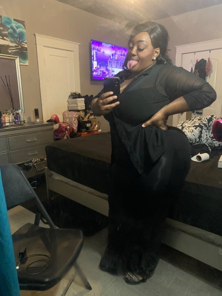 THICK BiG BOOTY MATURE EBONY MOM. MILF COUGARS phone leaked real camera roll