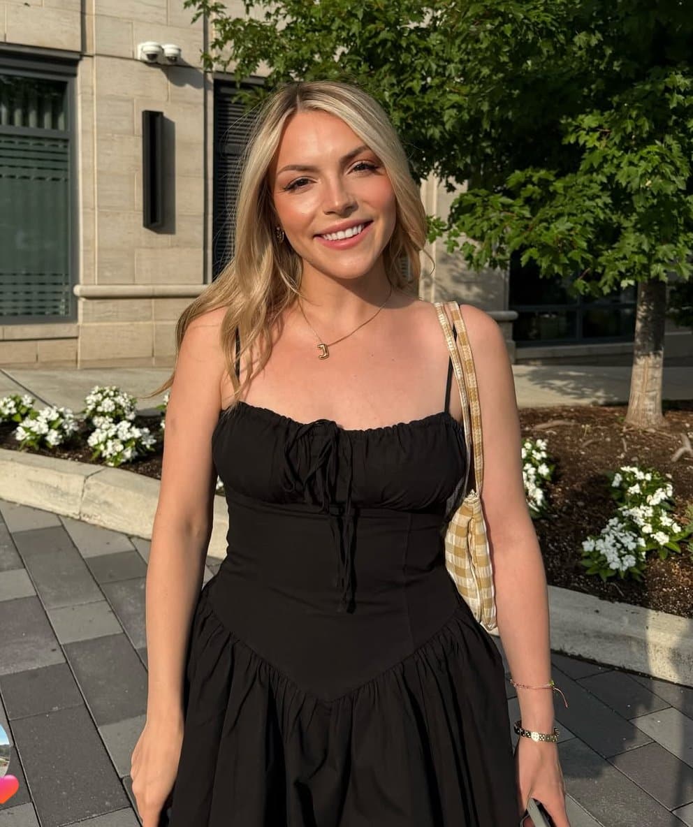 Everytime this drunk pawg irl posts herself looking like a whore,  I post her looking like a whore