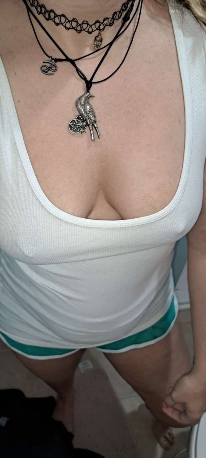 Dumb whore from the US wanted to become a webslut, if she gets popular ill send her info to people