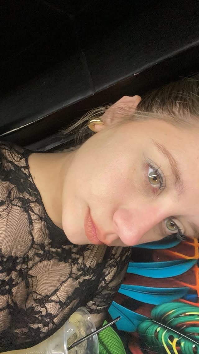 Putita santafesina hermosa. Culo enorme. Calientapijas.