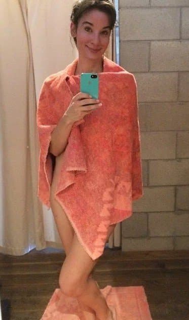 Natural beauty actress Alison Becker is so sexy with a fuck me smile and slutty petite body