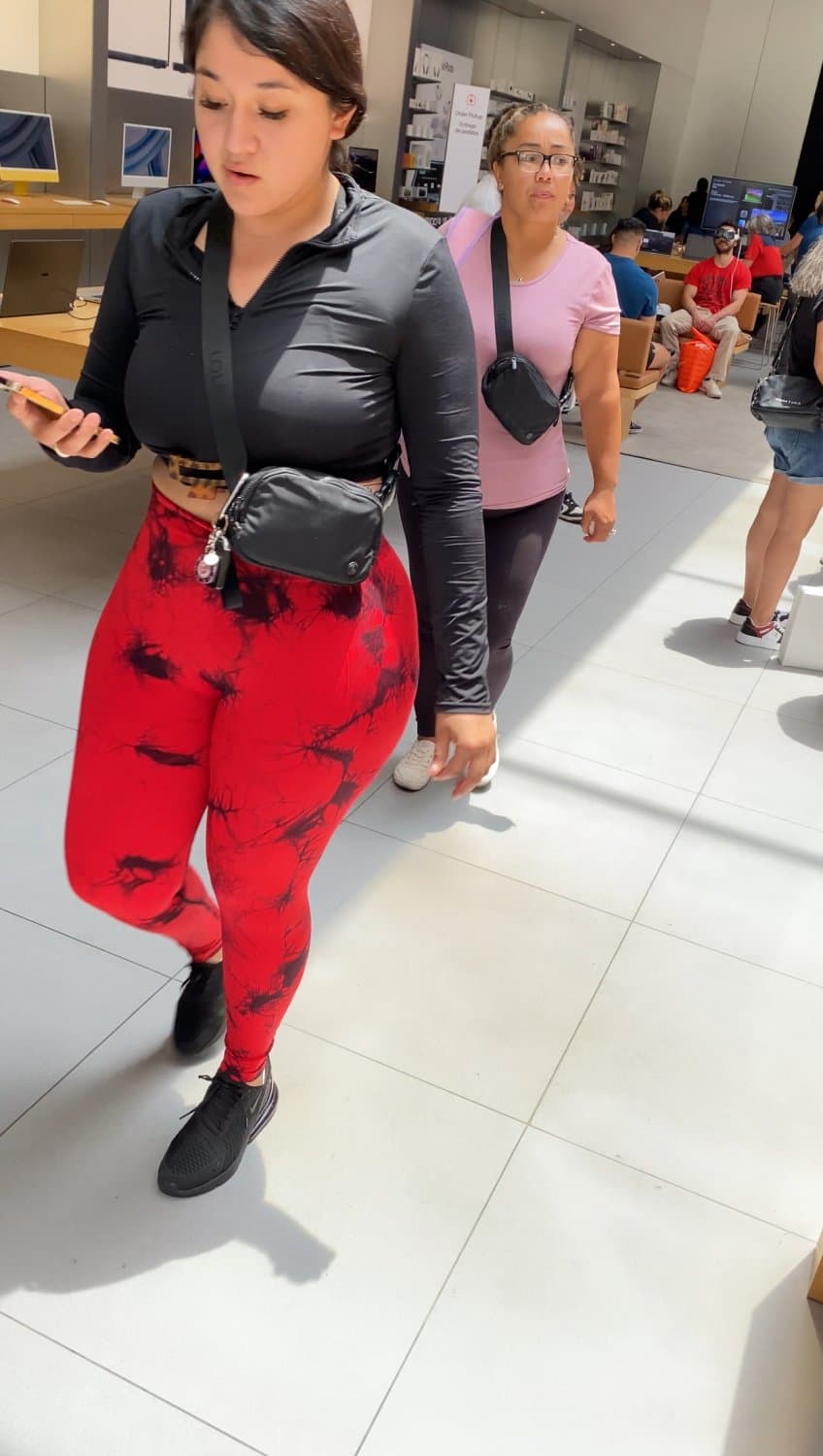 Click to view full size Caught creeping on a Big Booty Latin Whore