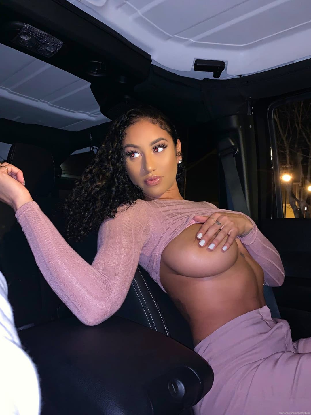 Click to view full size Authentic Bella