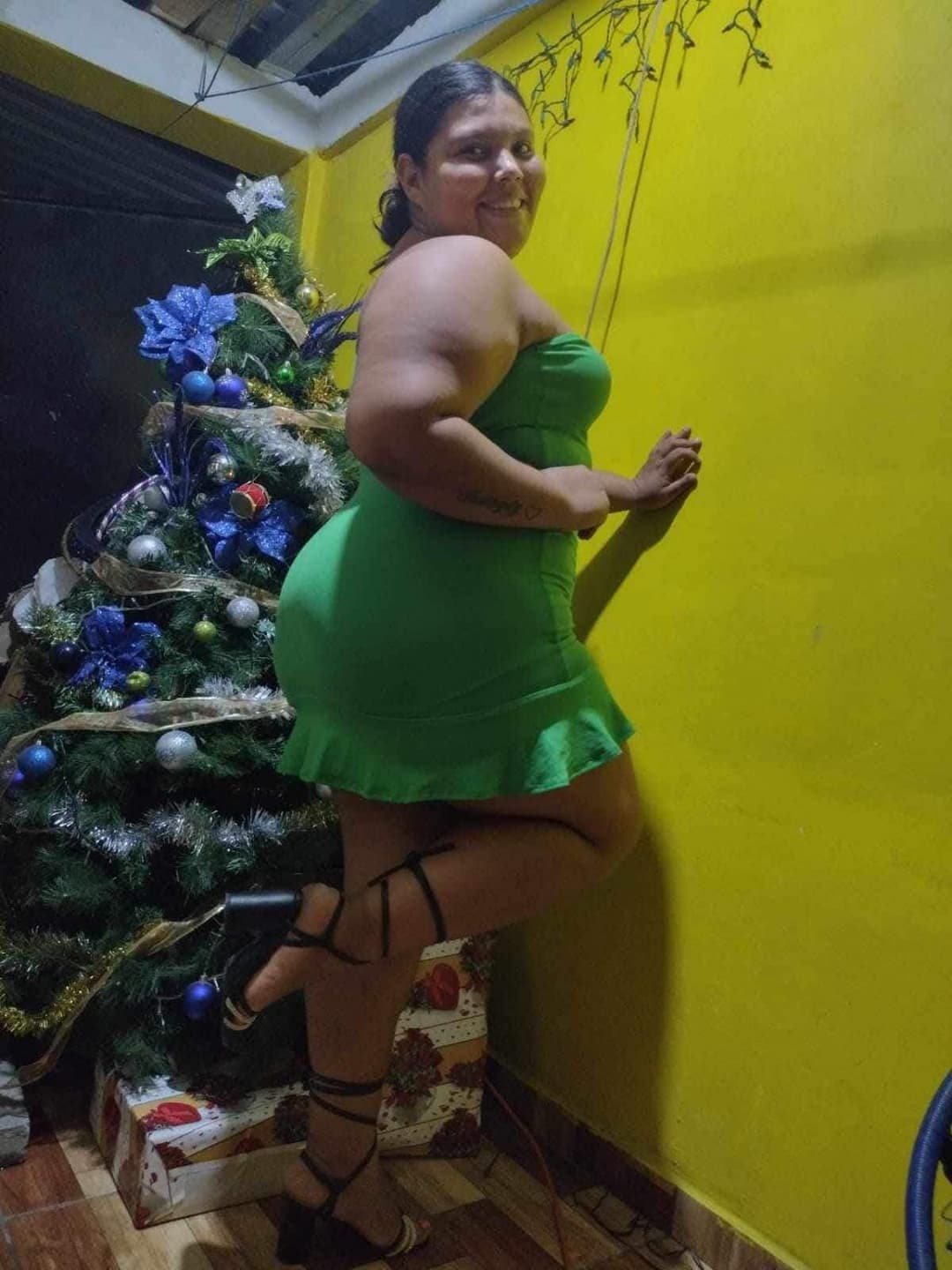 BIG THICK BOOTY LATINA BBW