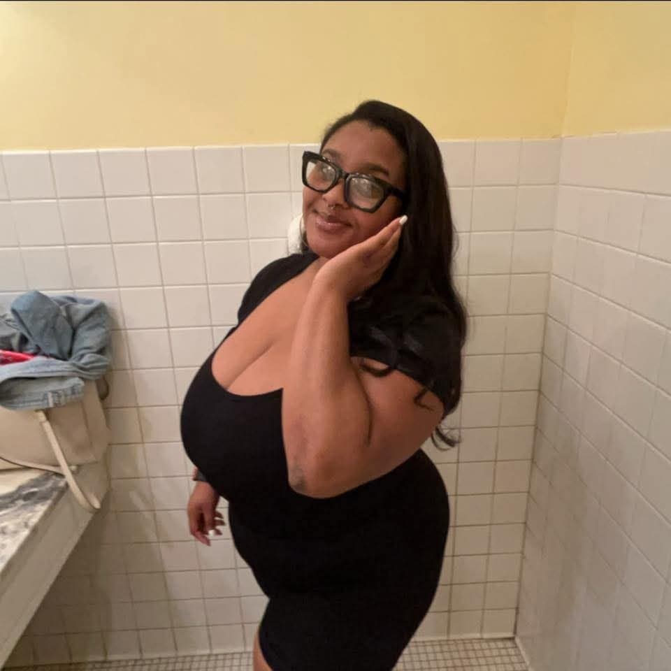 SEXY CURVY THICK EBONY BBW BIG BOOBS & BIG OLE ASS BOOTY