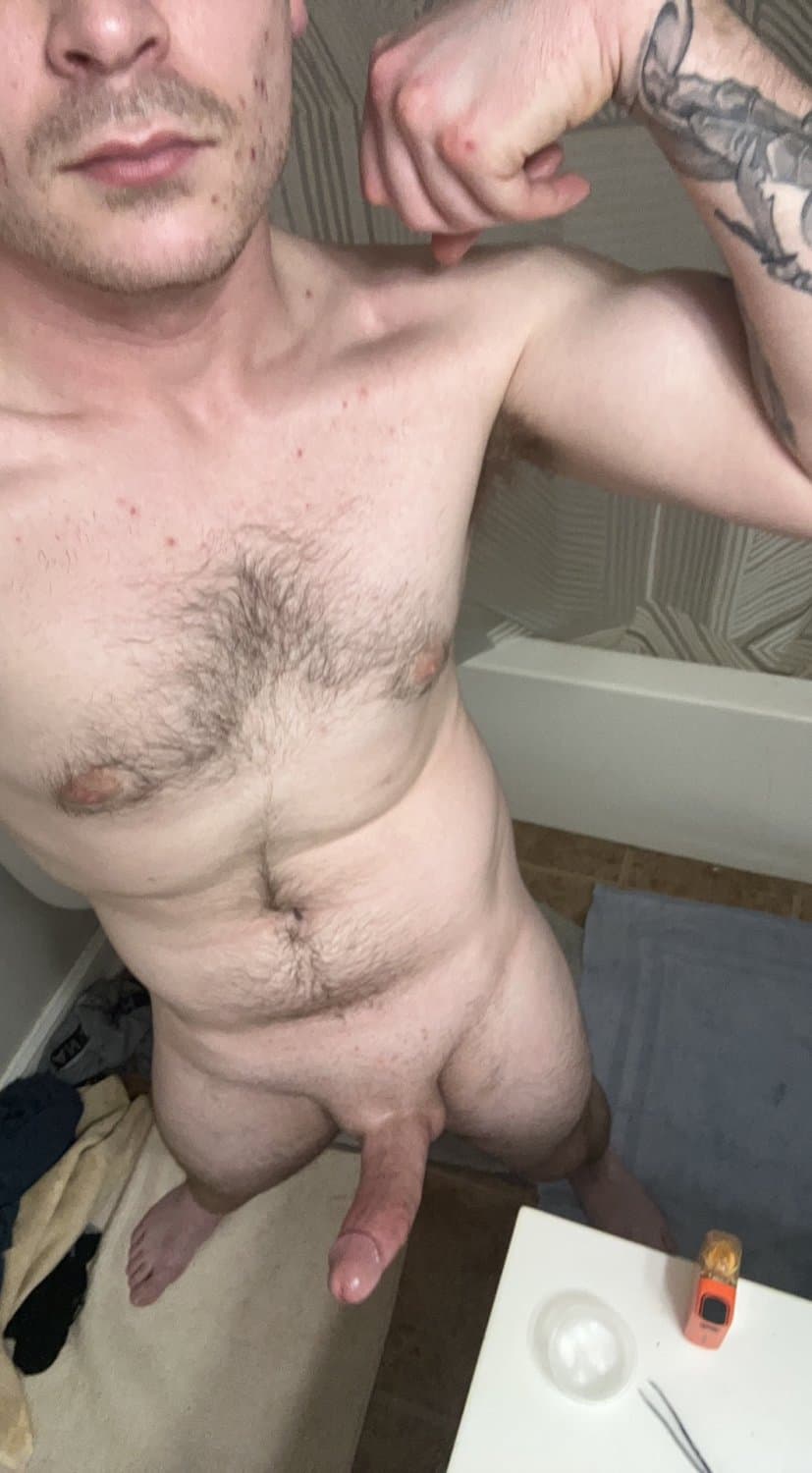 Johnny Boy is obsessed with showing off his BWC ! What a Hung Exposure faggot!