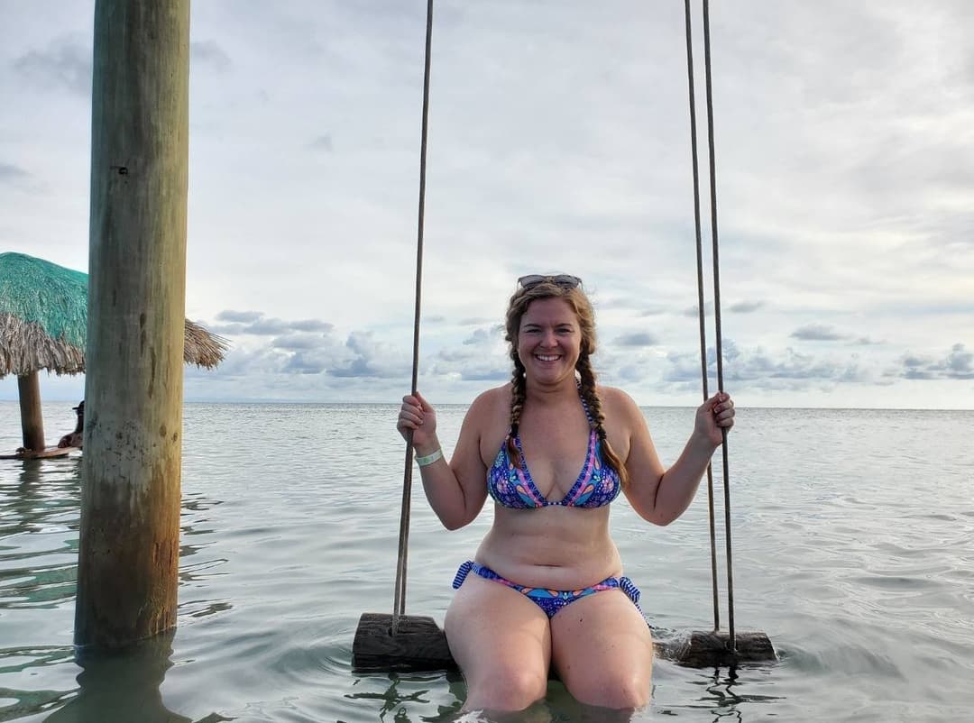 Public domain free use chubby slut pussy and ass spread wide for the internet