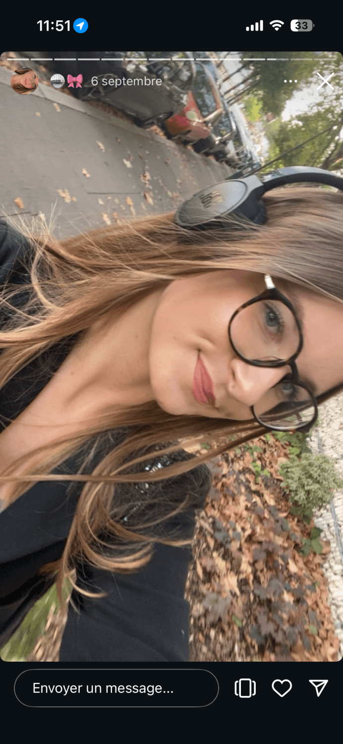 Young and sexy French girl