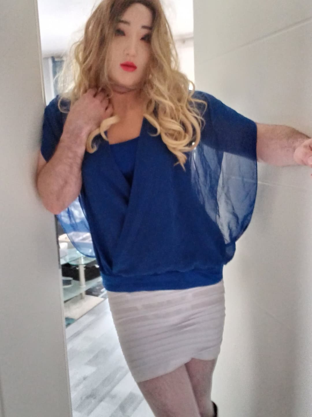 Me, crossdressing and cum drinking