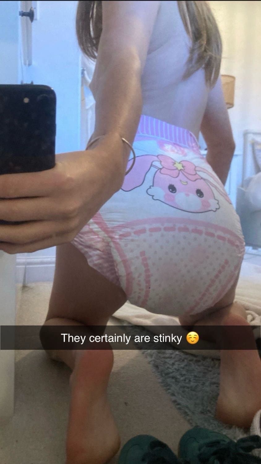 Hot college girl loves showing off her full diapers on snapchat