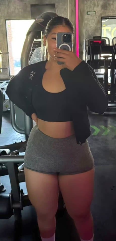 Click to view full size Bffs?❤️