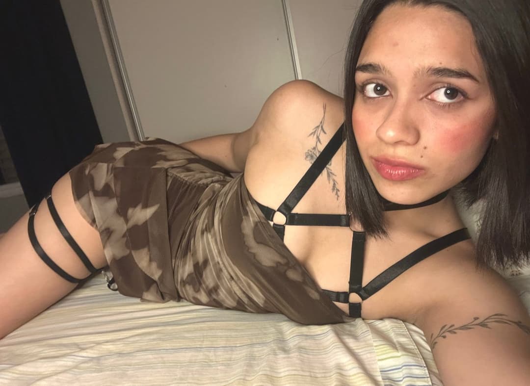 Do I look like the kind of girl you could take home... or just take