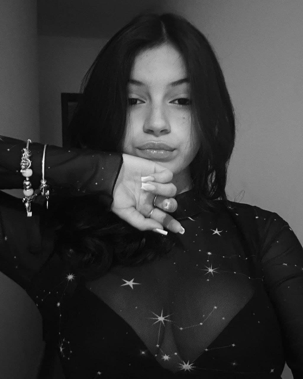 gab Keller putinha famosinha explanada COMPLETO (nuds no final)