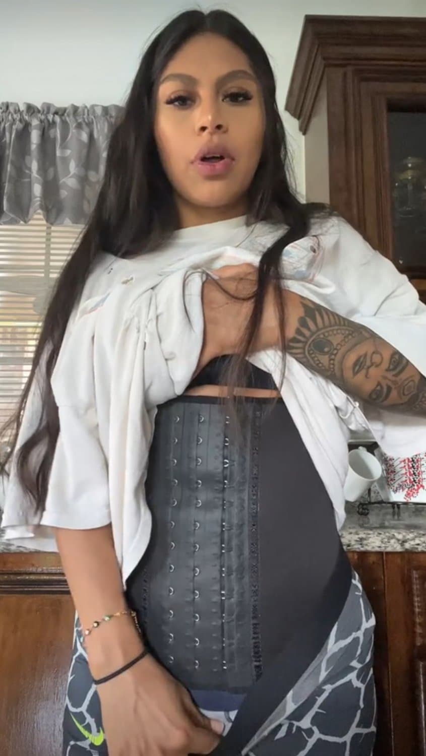 Sexy, Feet, milf, moose knuckle, feet, Latina.