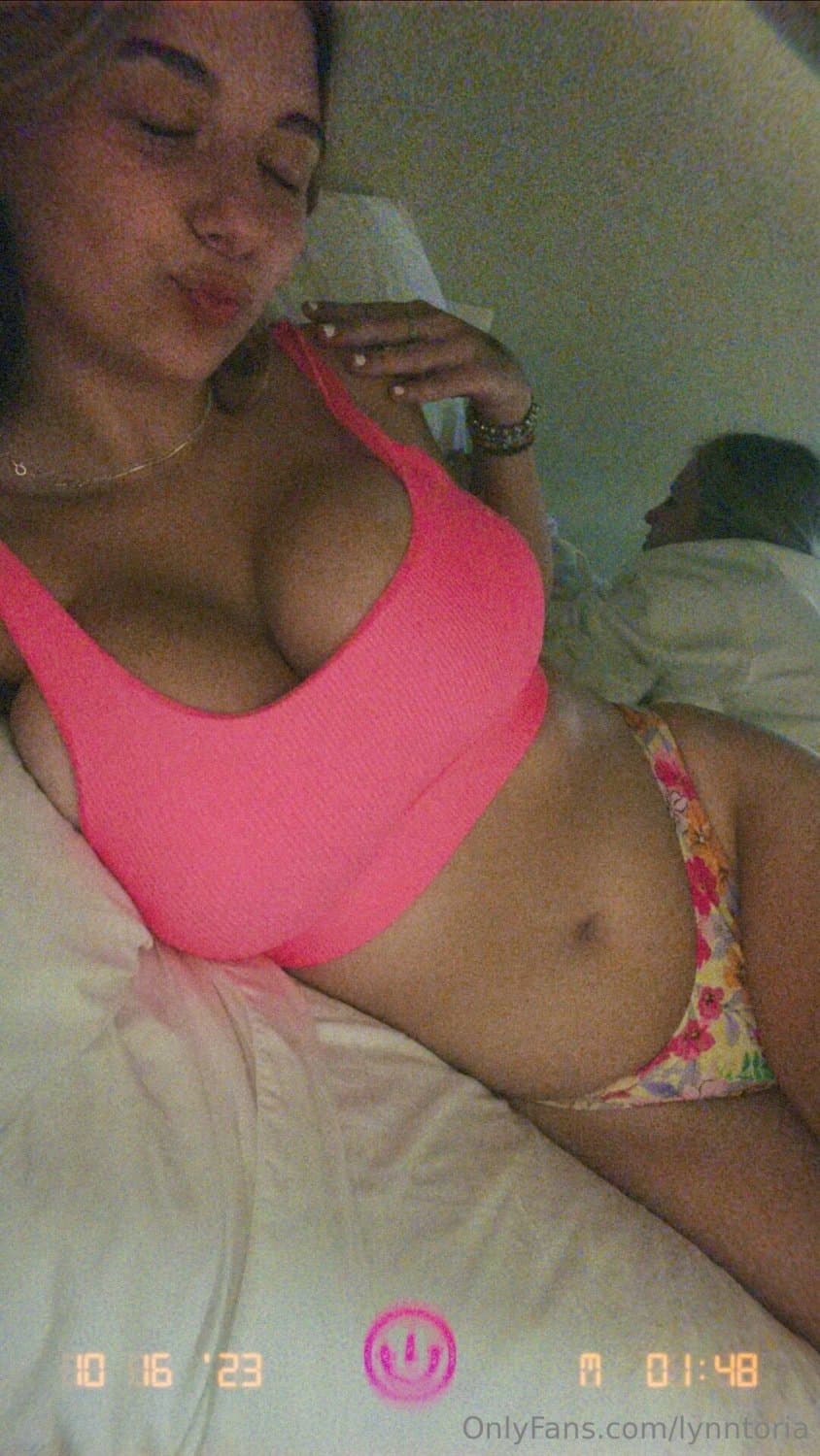 Big tit white teen solo dildo blowjob titjob fuck amateur leak - Lynntoria (Evelyn Jegier)