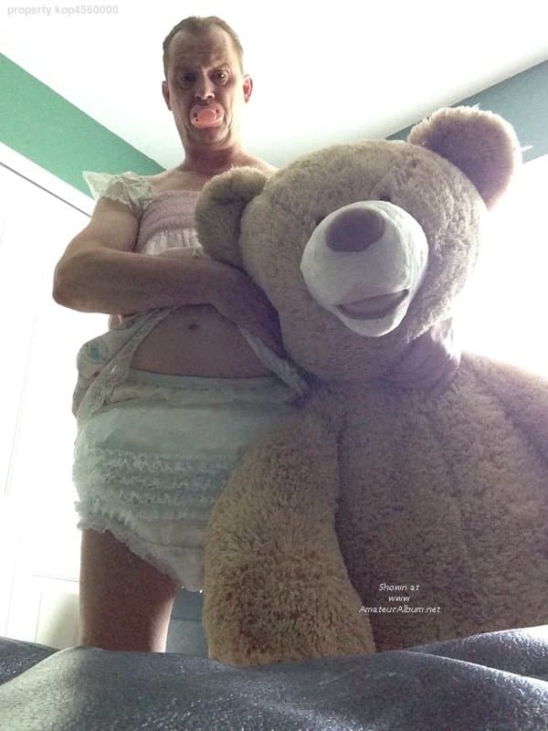 ABDL Diapered sissybaby Peter Went in pretty pink dress