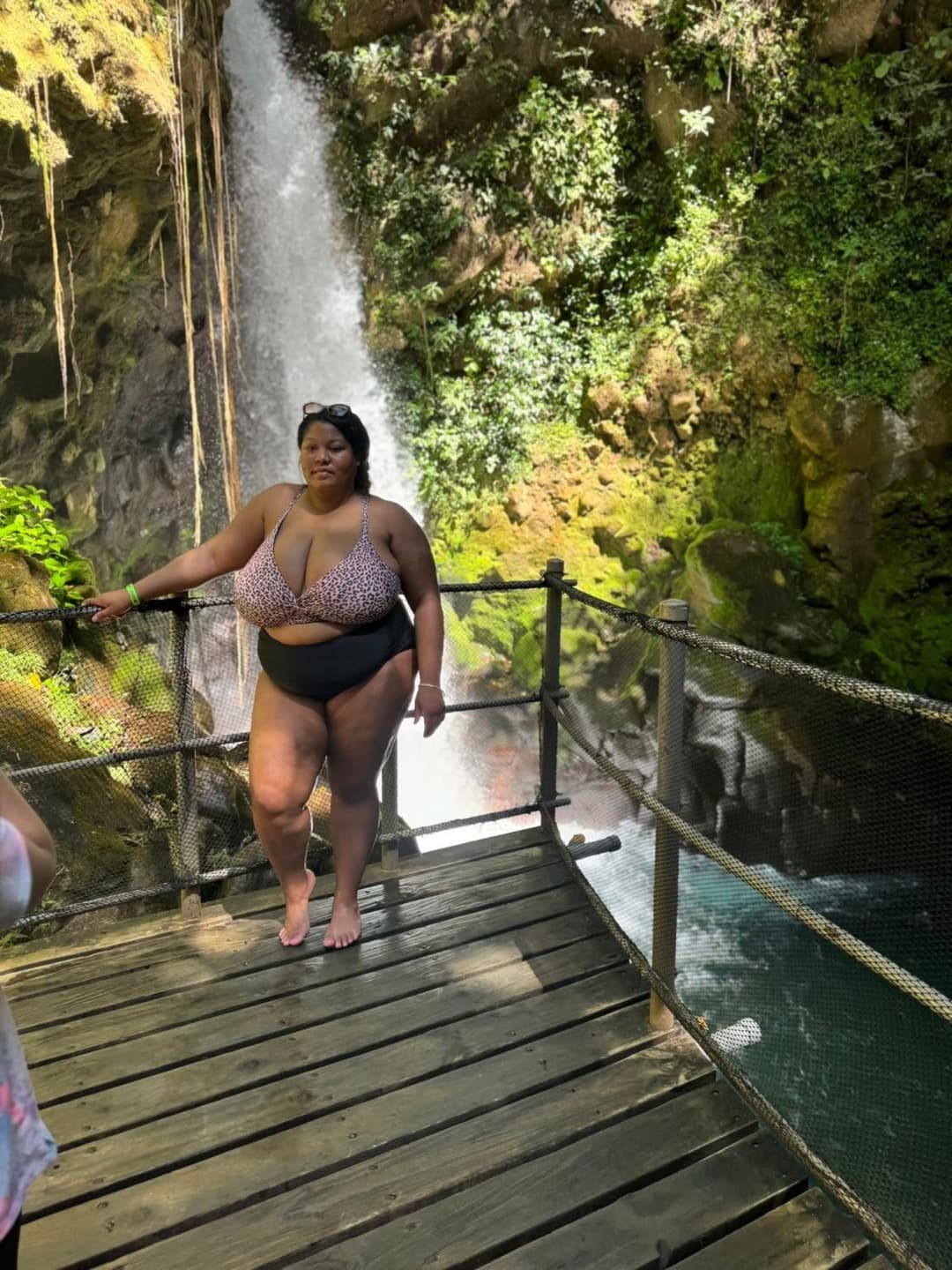 Big titty travel buddy