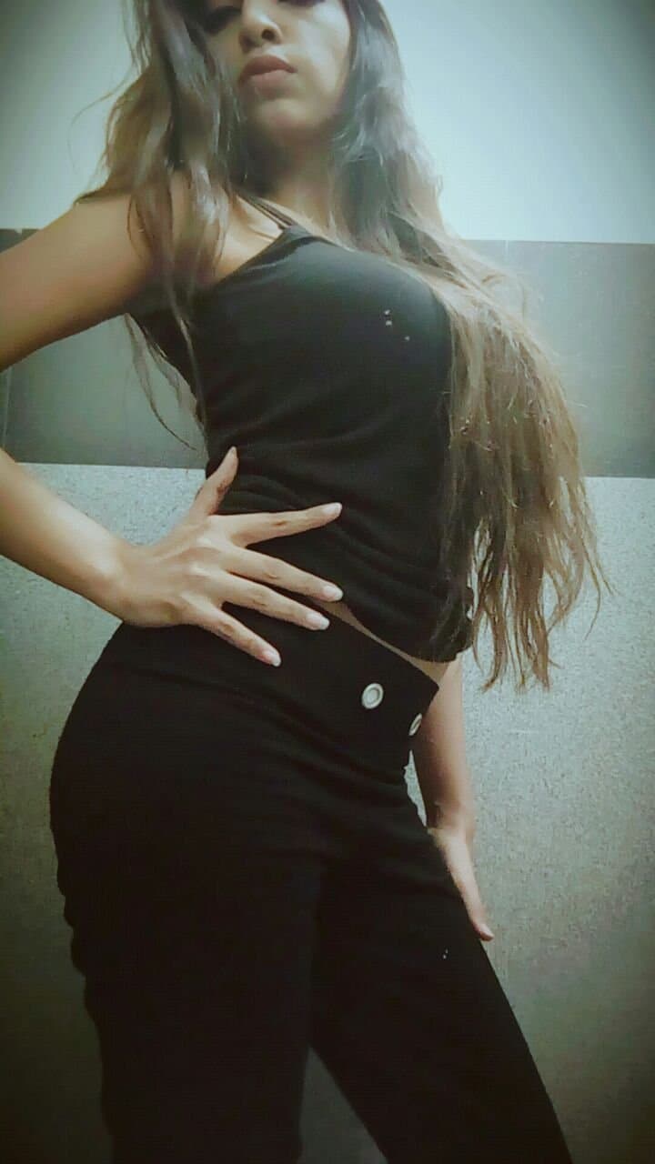 Desi hourglass figure girl stripping