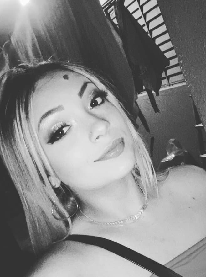 Branquinha gostosa do instagram (comentem)