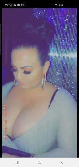 Click to view full size 100% real THICK ass big booty white Latina Guerra milf mom FOUND IN HER REAL PHONE