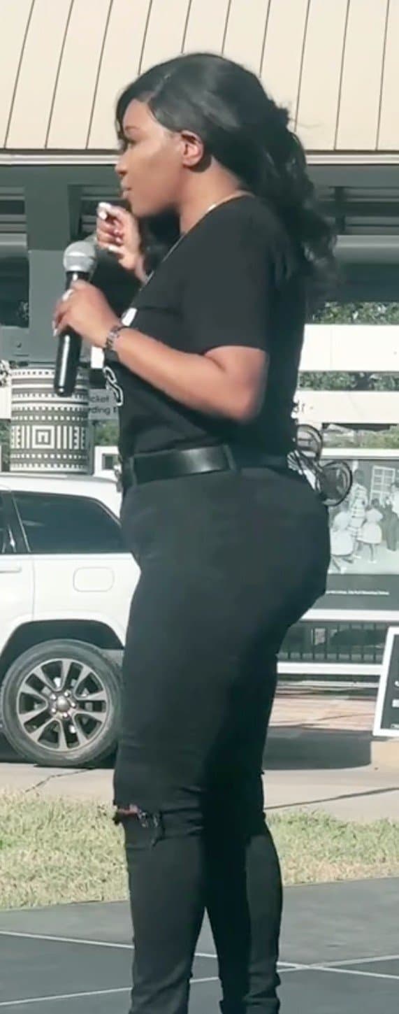 Full figured black politician Jasmine Crockett has thicc curves. Massive mommy milkers