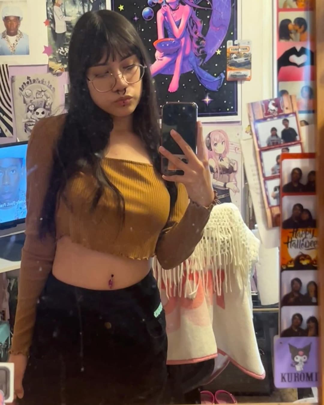 20 year old chicago nerd emo slut is hiding a big secret lol can’t hide those big juicy tits forever